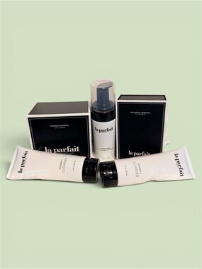 FREE SHIPPING! La Parfait Bundle!